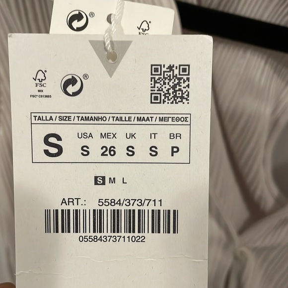 Zara Sleeveless - Picture 4 of 5